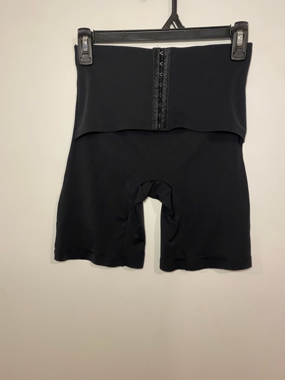 Under Where Luxury Collection Shapewear Size M